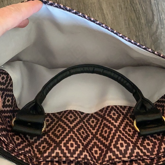 Like new skip hop diaper bag - Picture 4 of 4